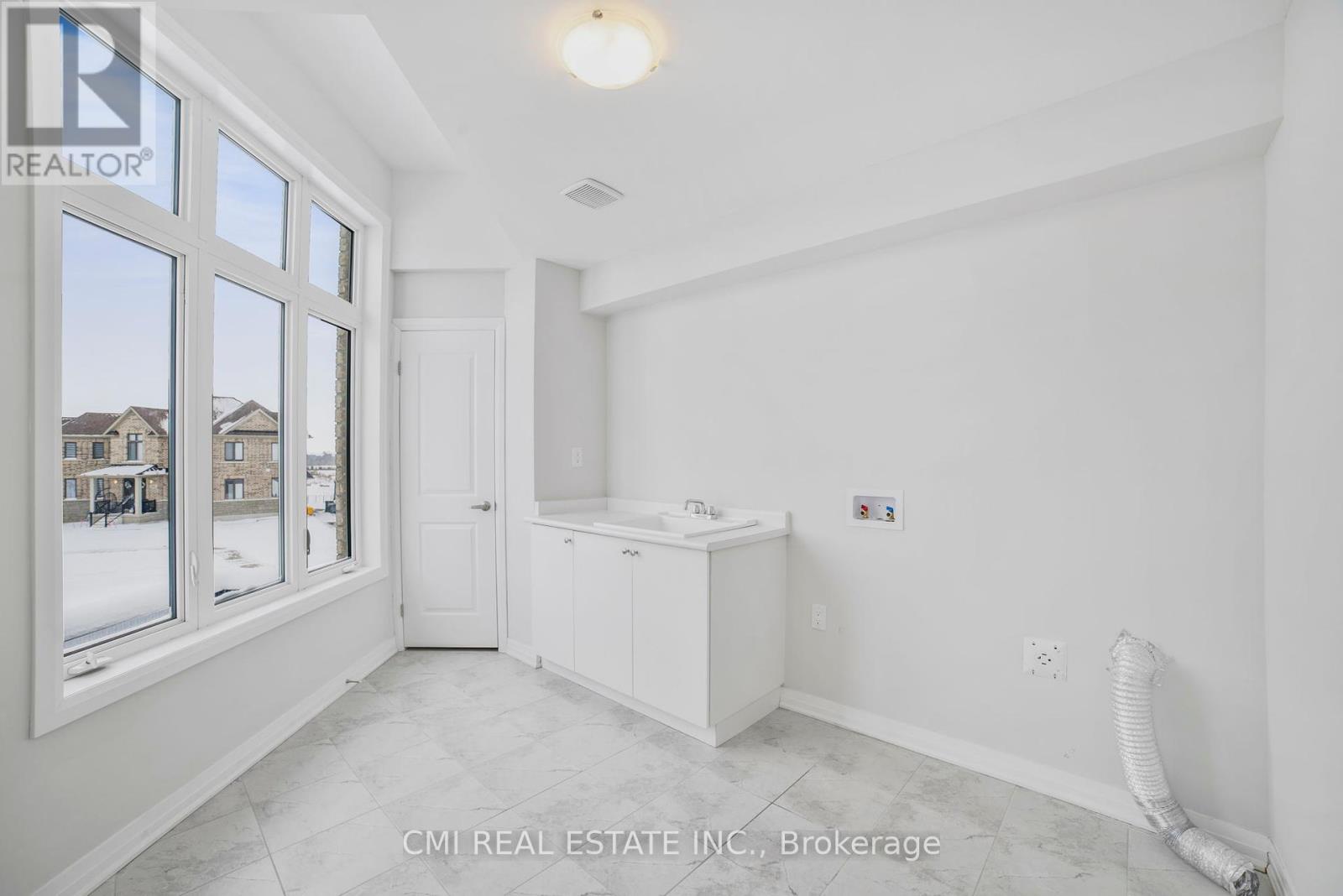 177 Leslie Davis Street, North Dumfries, Ontario  N0B 1E0 - Photo 23 - X12063843