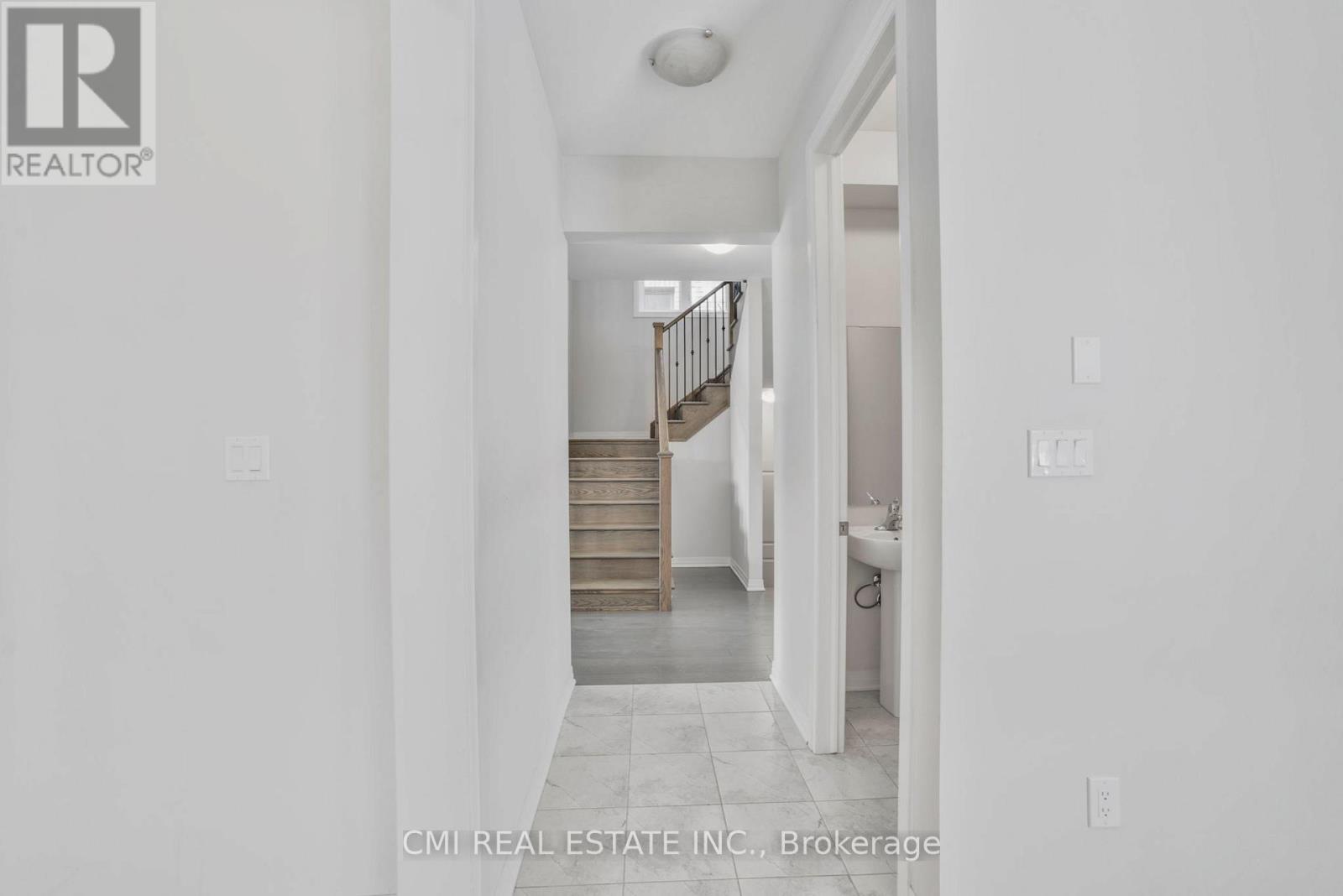 177 Leslie Davis Street, North Dumfries, Ontario  N0B 1E0 - Photo 6 - X12063843