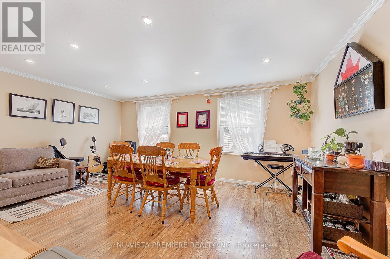 45 Mohegan Crescent, London East, Ontario  N5V 2X7 - Photo 14 - X12063850