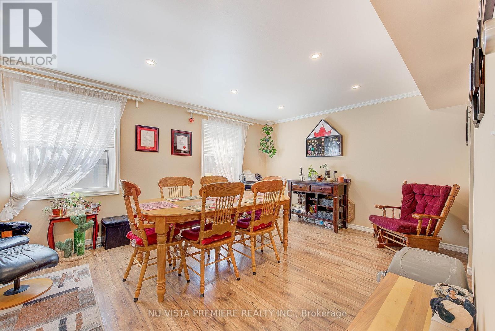45 Mohegan Crescent, London East, Ontario  N5V 2X7 - Photo 15 - X12063850