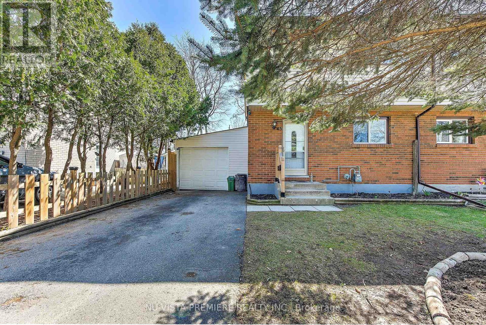 Property at 45 MOHEGAN CRESCENT image 2