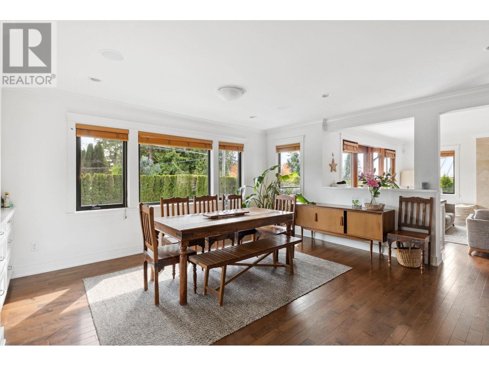 1031 Inglewood Avenue, West Vancouver, British Columbia  V7T 1Y1 - Photo 16 - R2985111