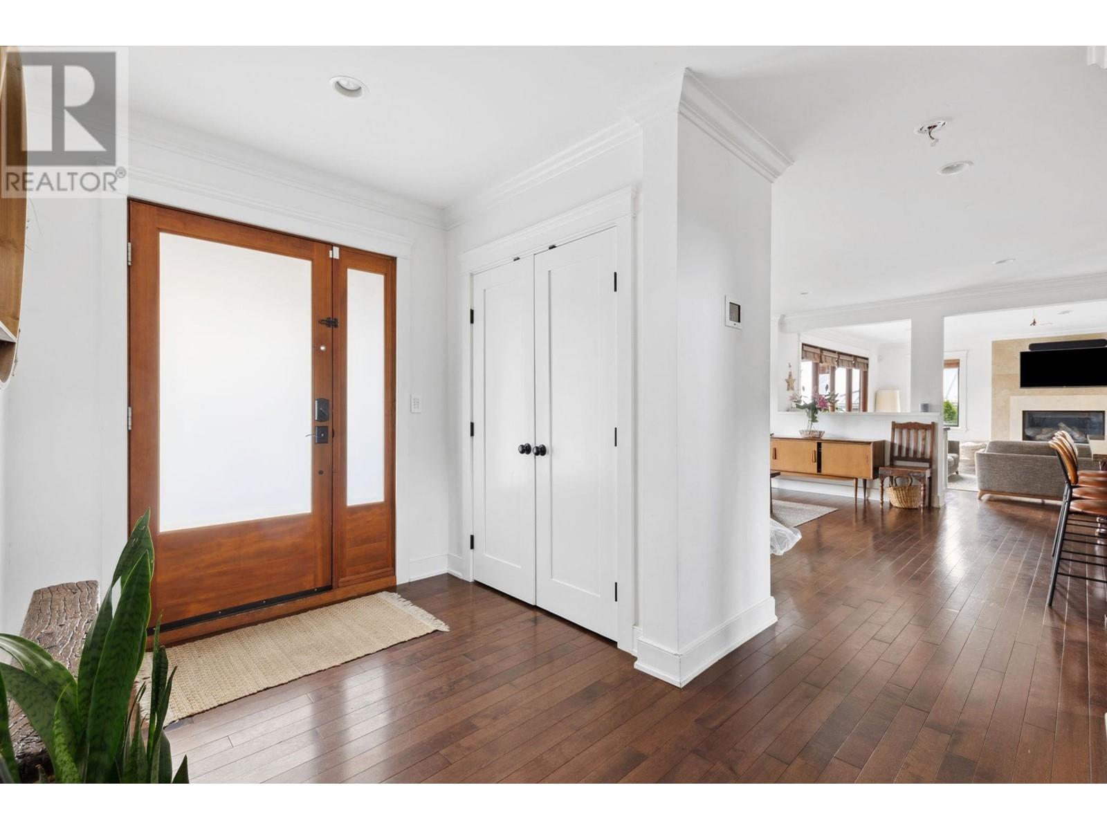 1031 Inglewood Avenue, West Vancouver, British Columbia  V7T 1Y1 - Photo 18 - R2985111