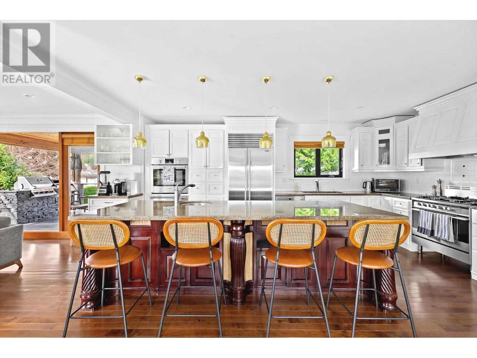 1031 Inglewood Avenue, West Vancouver, British Columbia  V7T 1Y1 - Photo 14 - R2985111