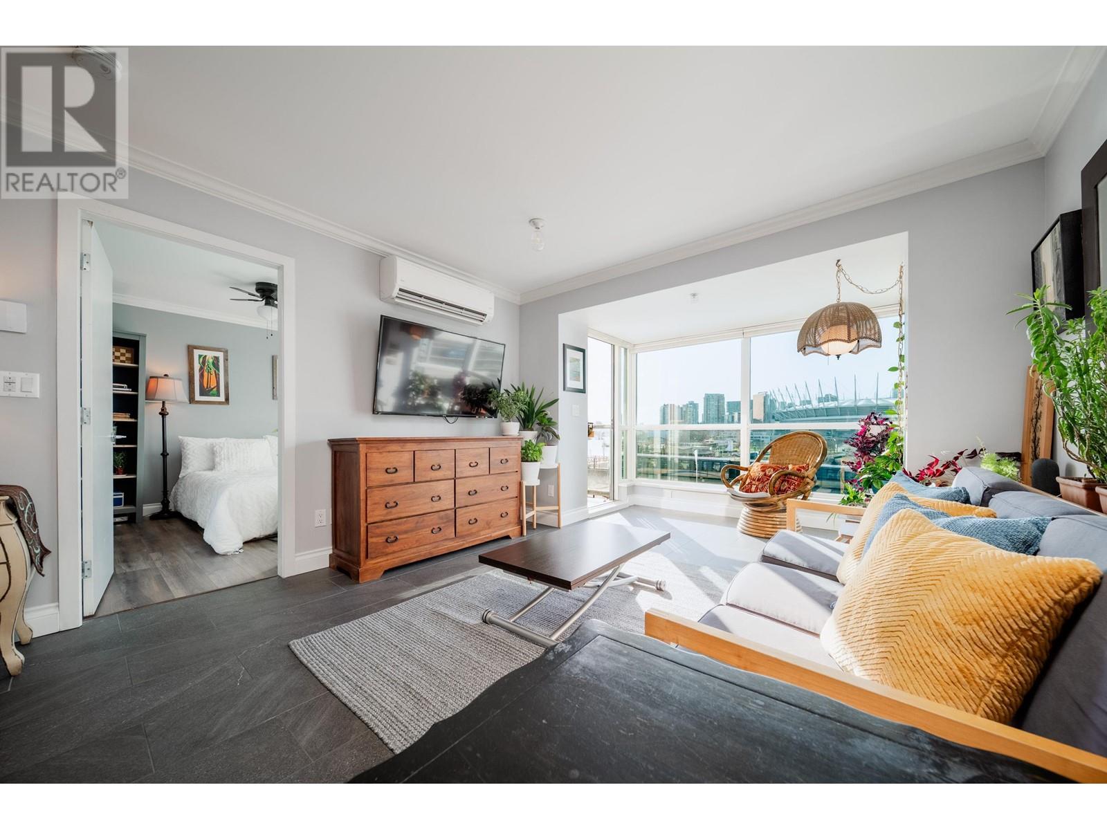 508 125 Milross Avenue, Vancouver, British Columbia  V6A 0A1 - Photo 4 - R2986489