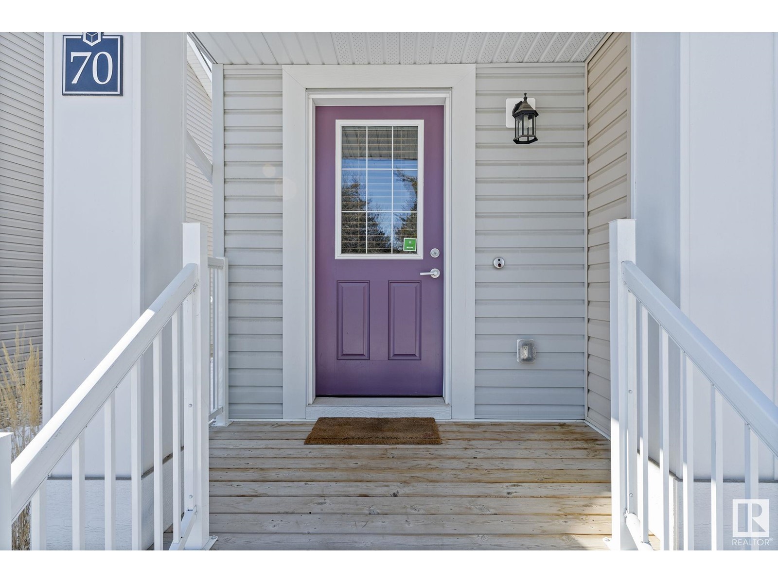 Property at #70 330 BULYEA RD NW image 3