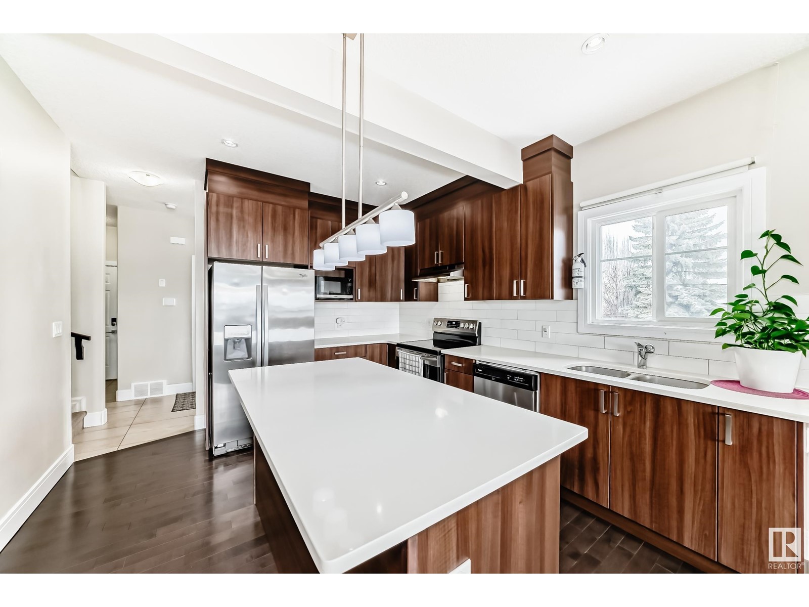 Property at 4911 45 ST image 4