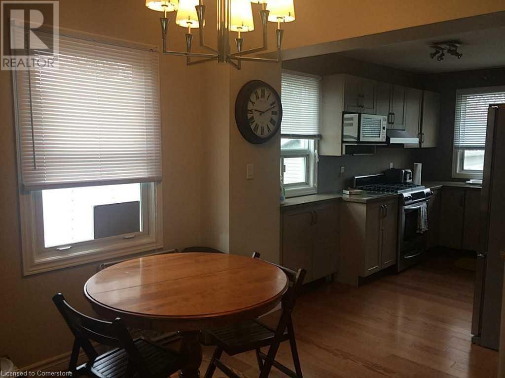 Property at 2232 QUEENSWAY Street image 5