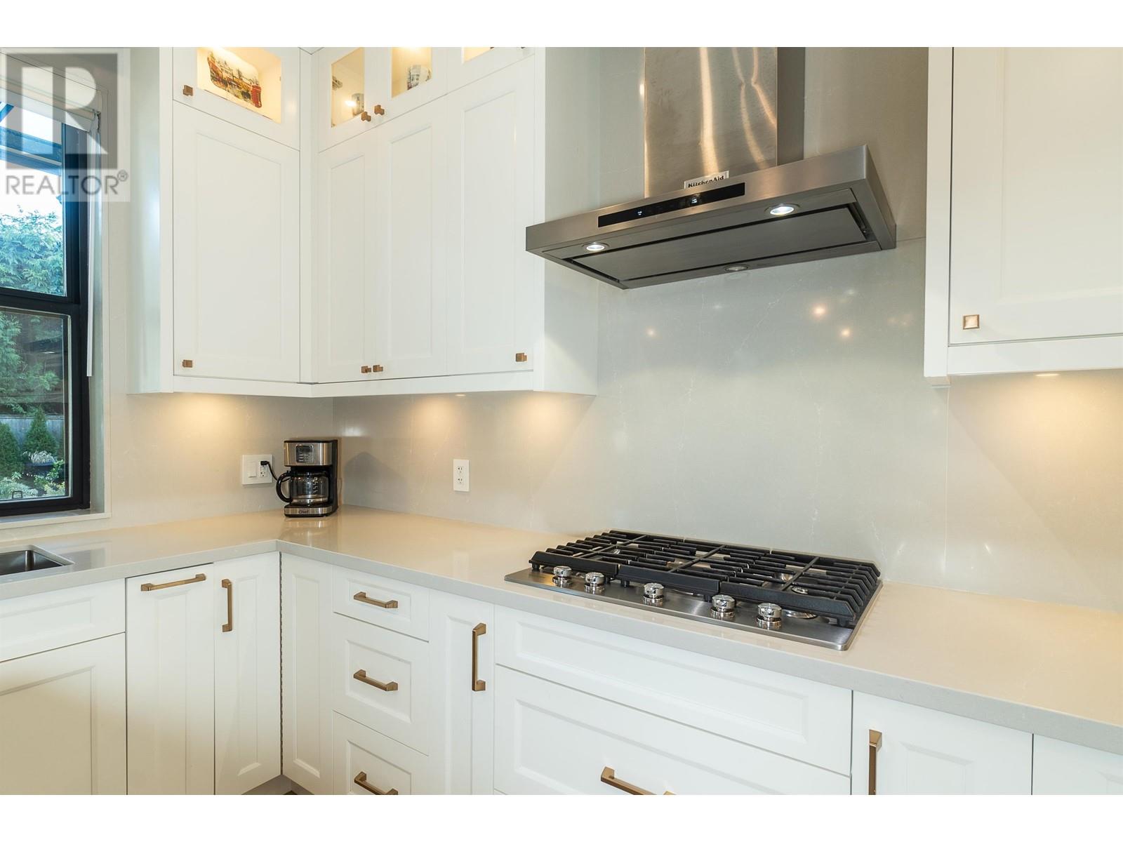 10631 Seahaven Drive, Richmond, British Columbia  V7A 4C7 - Photo 8 - R2985098