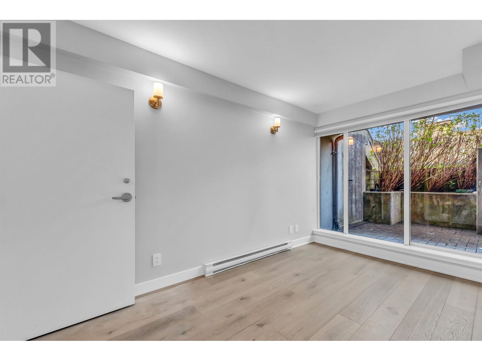 1956 W 5th Avenue, Vancouver, British Columbia  V6J 1P7 - Photo 27 - R2984903