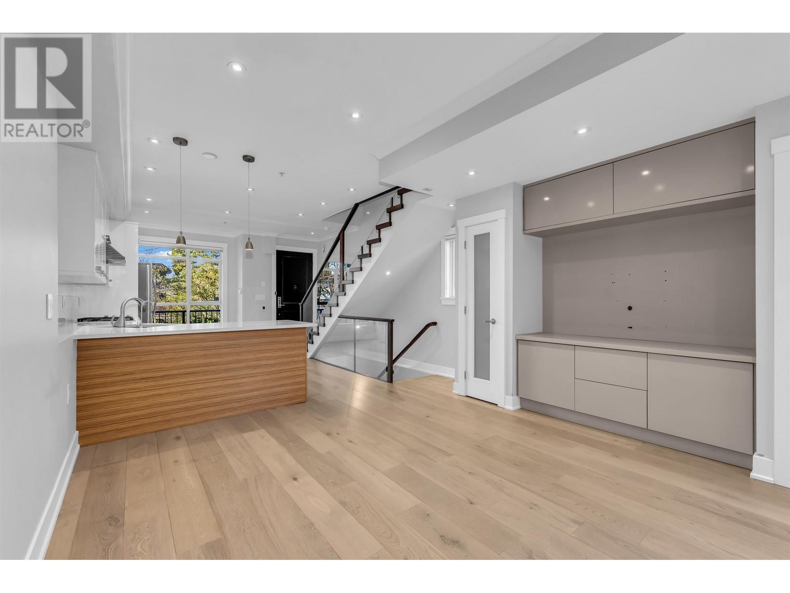 1956 W 5th Avenue, Vancouver, British Columbia  V6J 1P7 - Photo 25 - R2984903