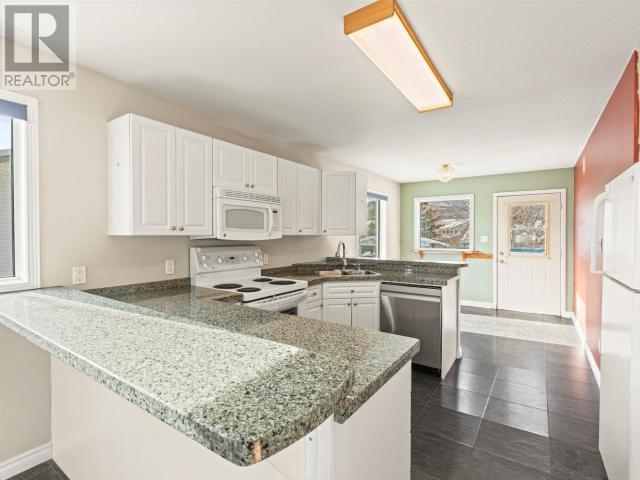 Property at 66 TIGEREYE CRESCENT image 4