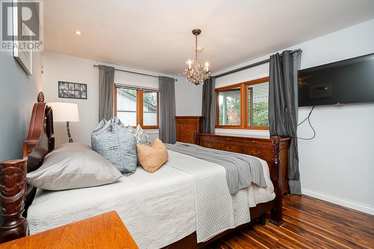 971 Caithness Crescent, Port Moody, British Columbia  V3H 1C7 - Photo 12 - R2986076