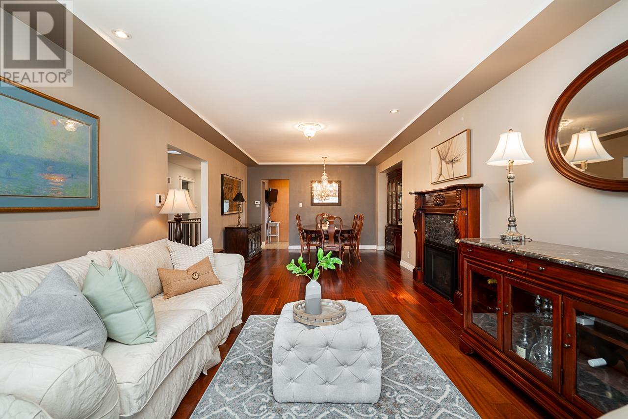 971 Caithness Crescent, Port Moody, British Columbia  V3H 1C7 - Photo 4 - R2986076