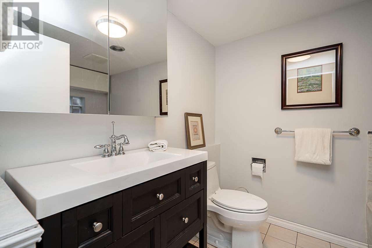 971 Caithness Crescent, Port Moody, British Columbia  V3H 1C7 - Photo 25 - R2986076