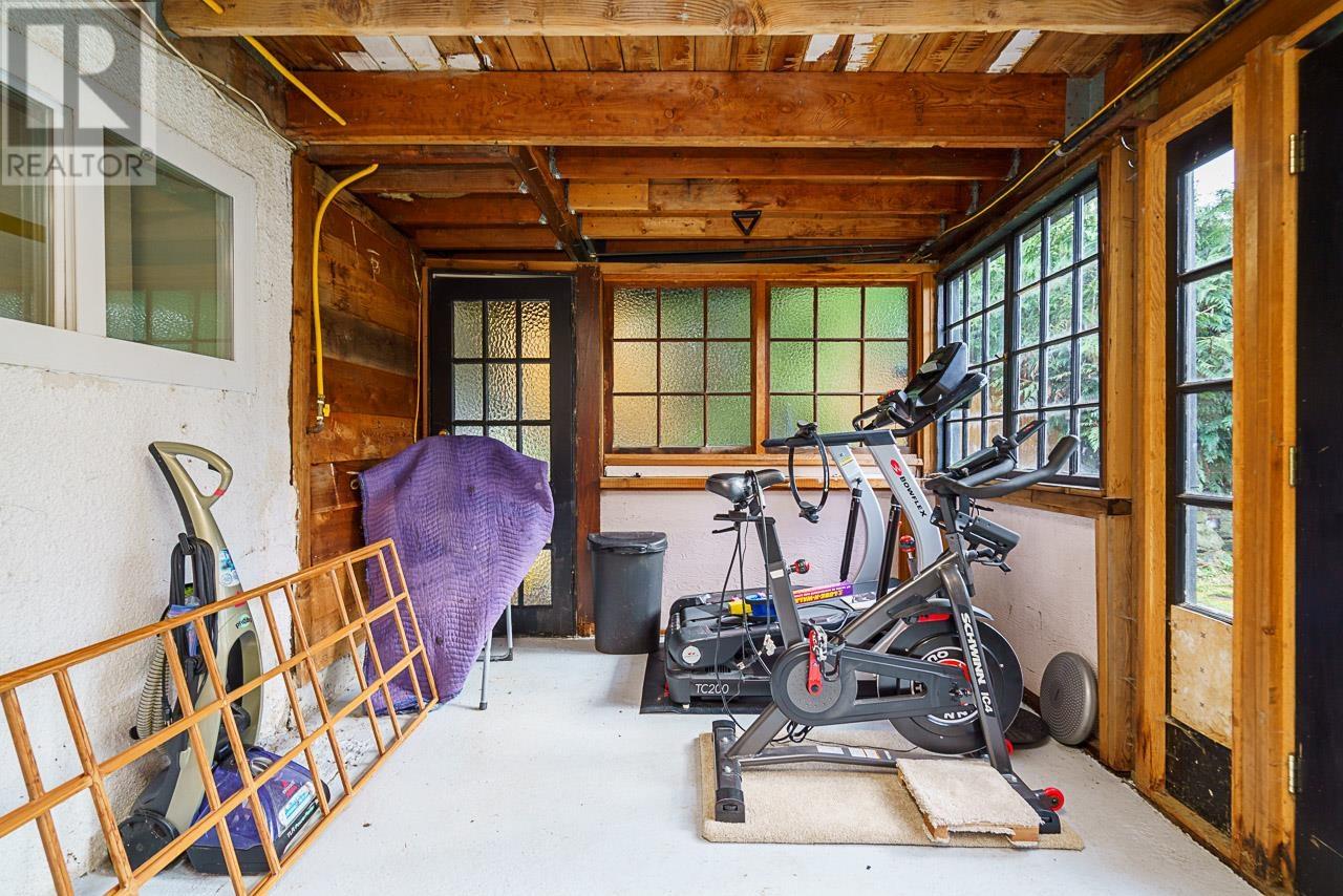 971 Caithness Crescent, Port Moody, British Columbia  V3H 1C7 - Photo 26 - R2986076