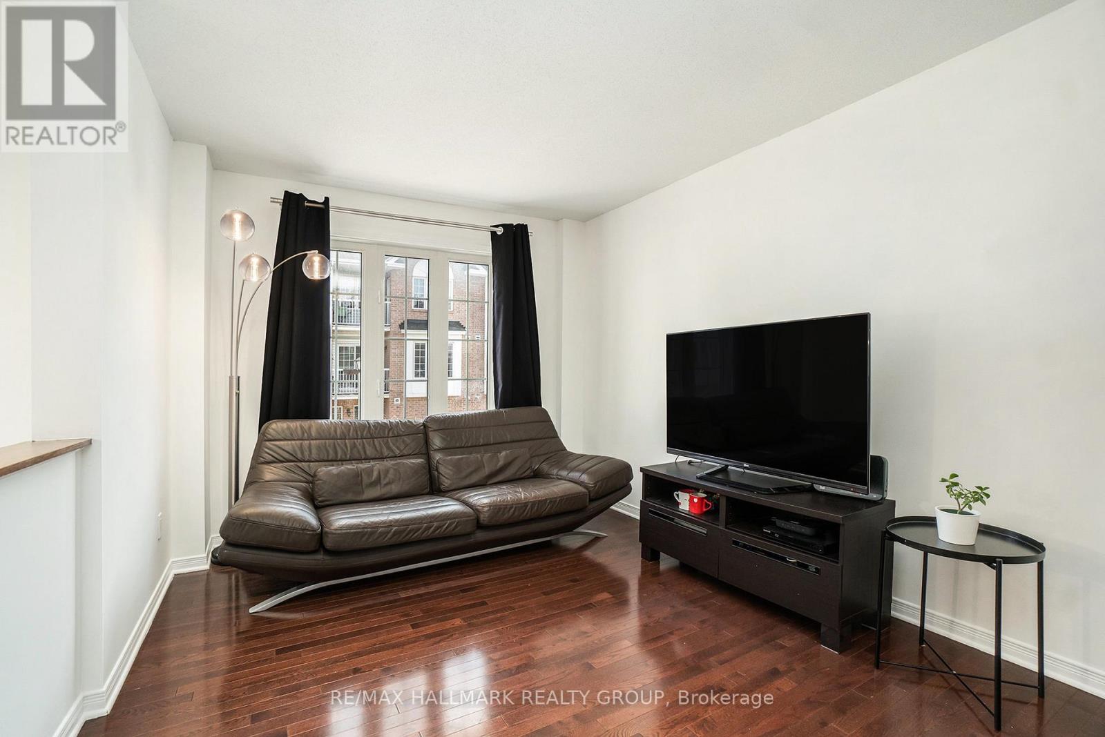Property at 155 FORDHAM PRIVATE image 3