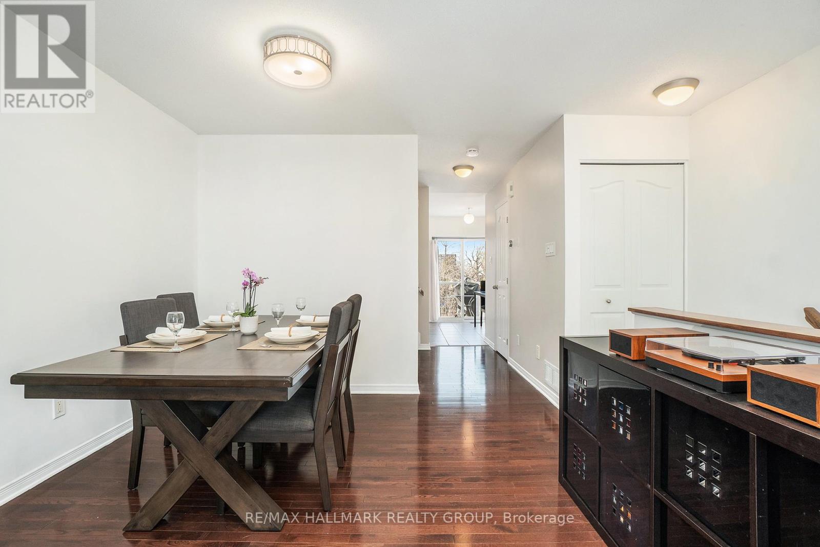 Property at 155 FORDHAM PRIVATE image 5