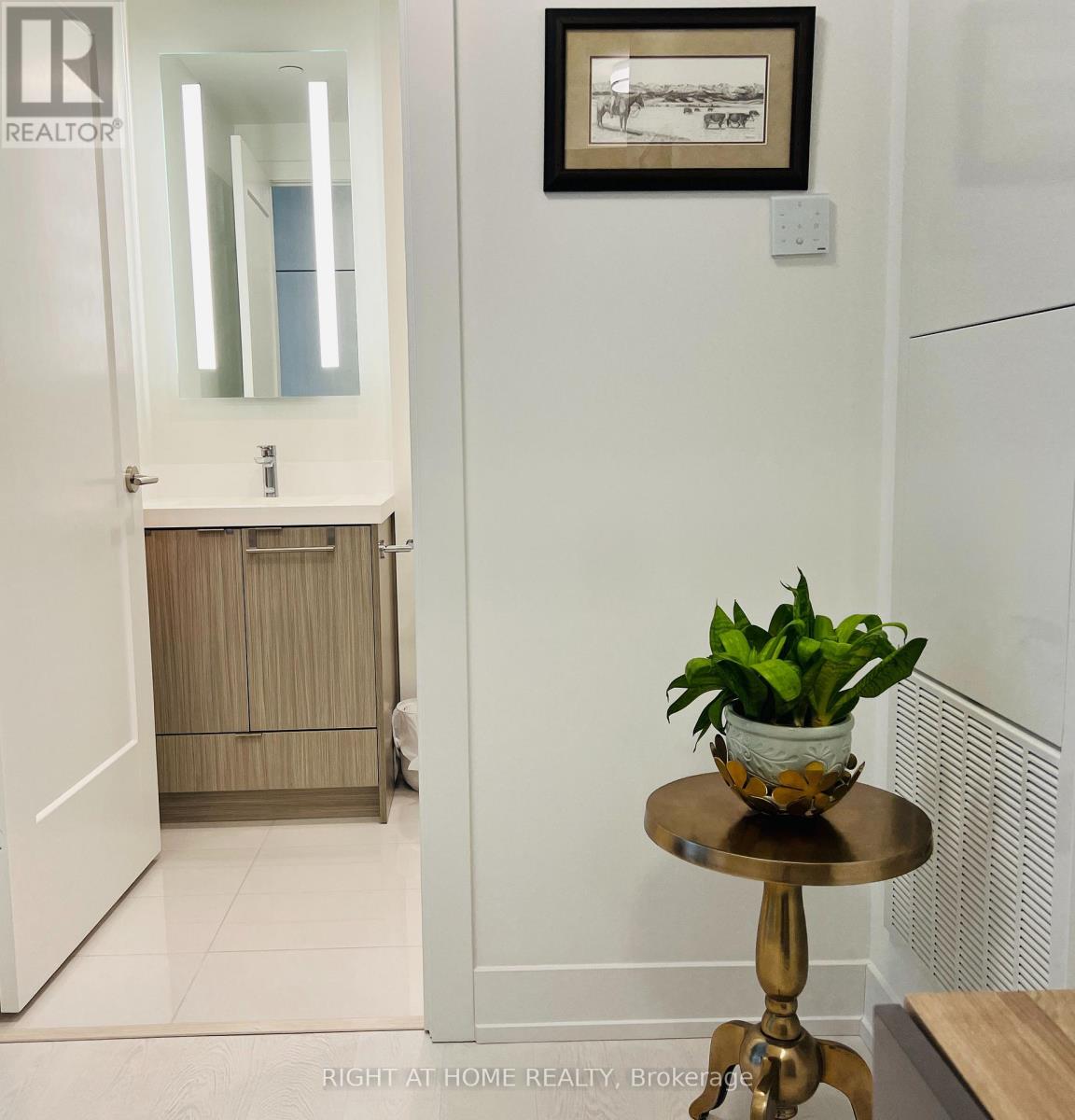 1737 - 20 Inn On The Park Drive, Toronto, Ontario  M3C 0P8 - Photo 15 - C12063937