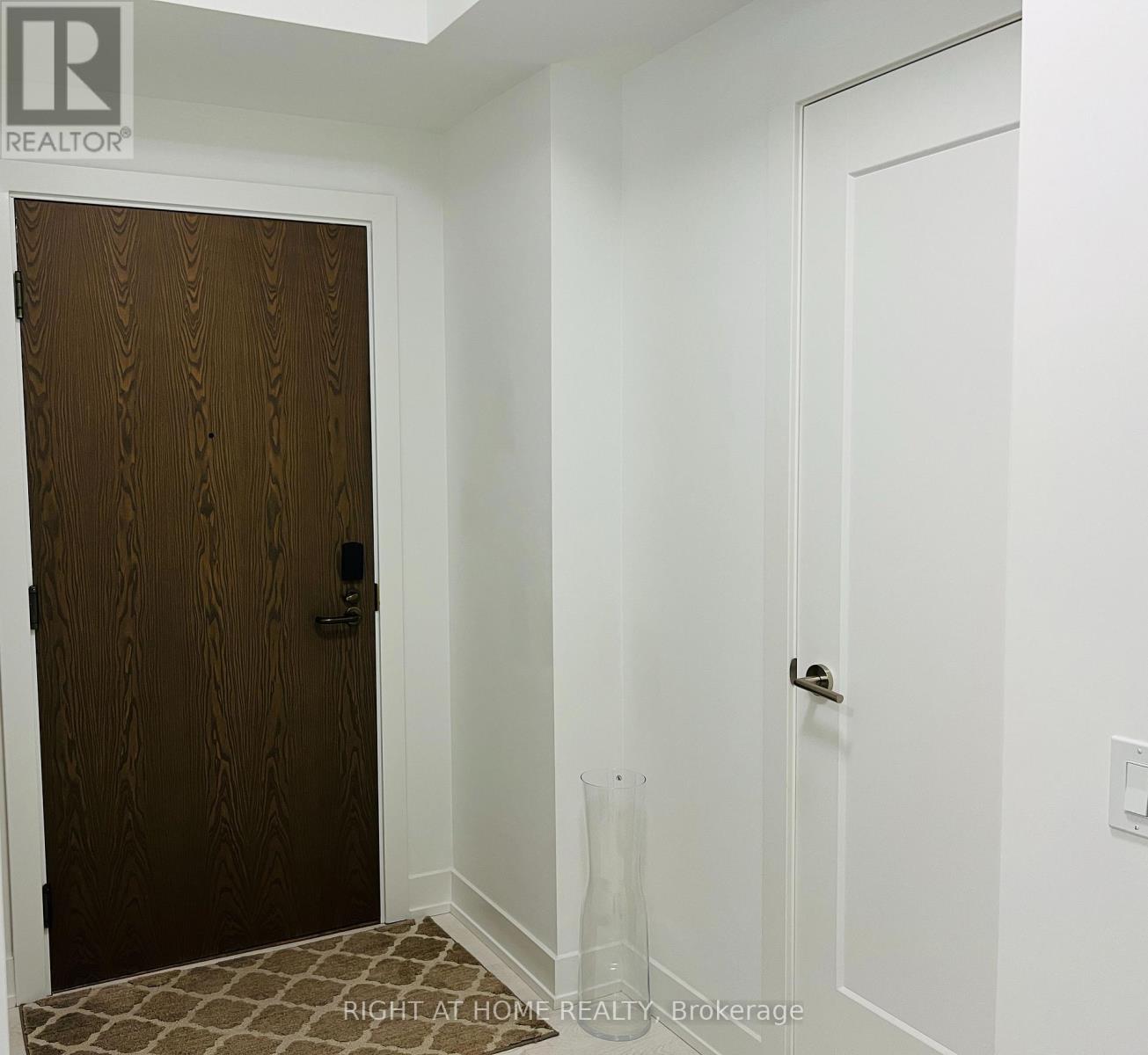 1737 - 20 Inn On The Park Drive, Toronto, Ontario  M3C 0P8 - Photo 7 - C12063937
