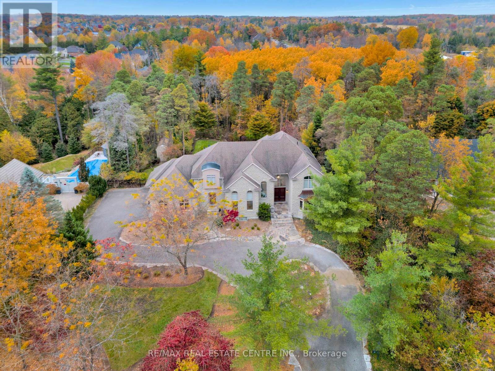 Property at 994 STONEBROOK ROAD image 5