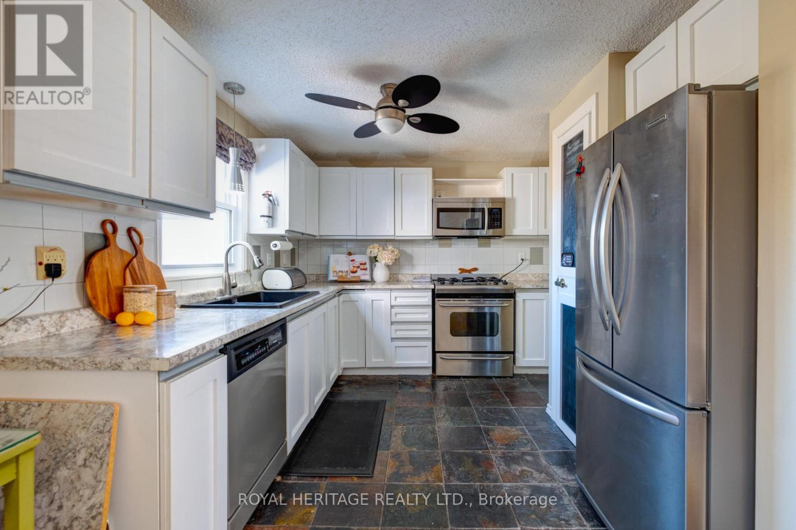 46 Wilmot Trail, Clarington, Ontario  L1B 1B8 - Photo 21 - E12063979