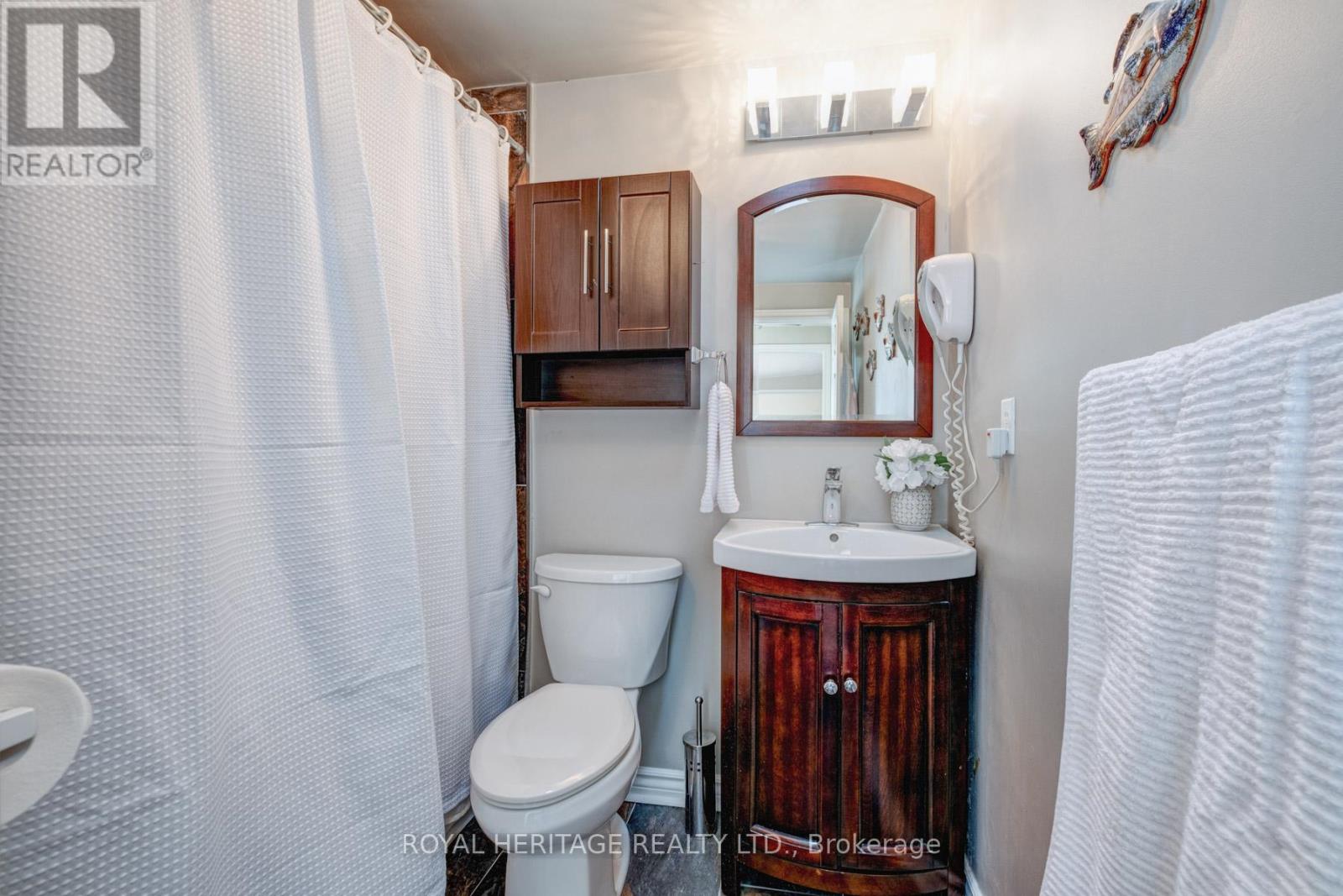 46 Wilmot Trail, Clarington, Ontario  L1B 1B8 - Photo 9 - E12063979