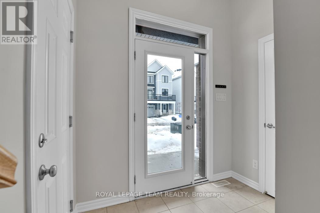 Property at 531 RYE GRASS WAY image 2