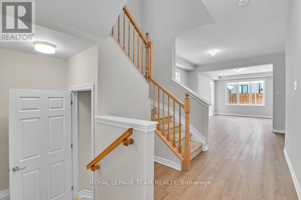 Property at 531 RYE GRASS WAY image 3