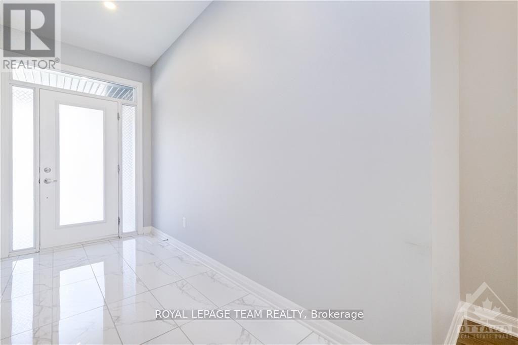 Property at 282 AVRO CIRCLE image 2