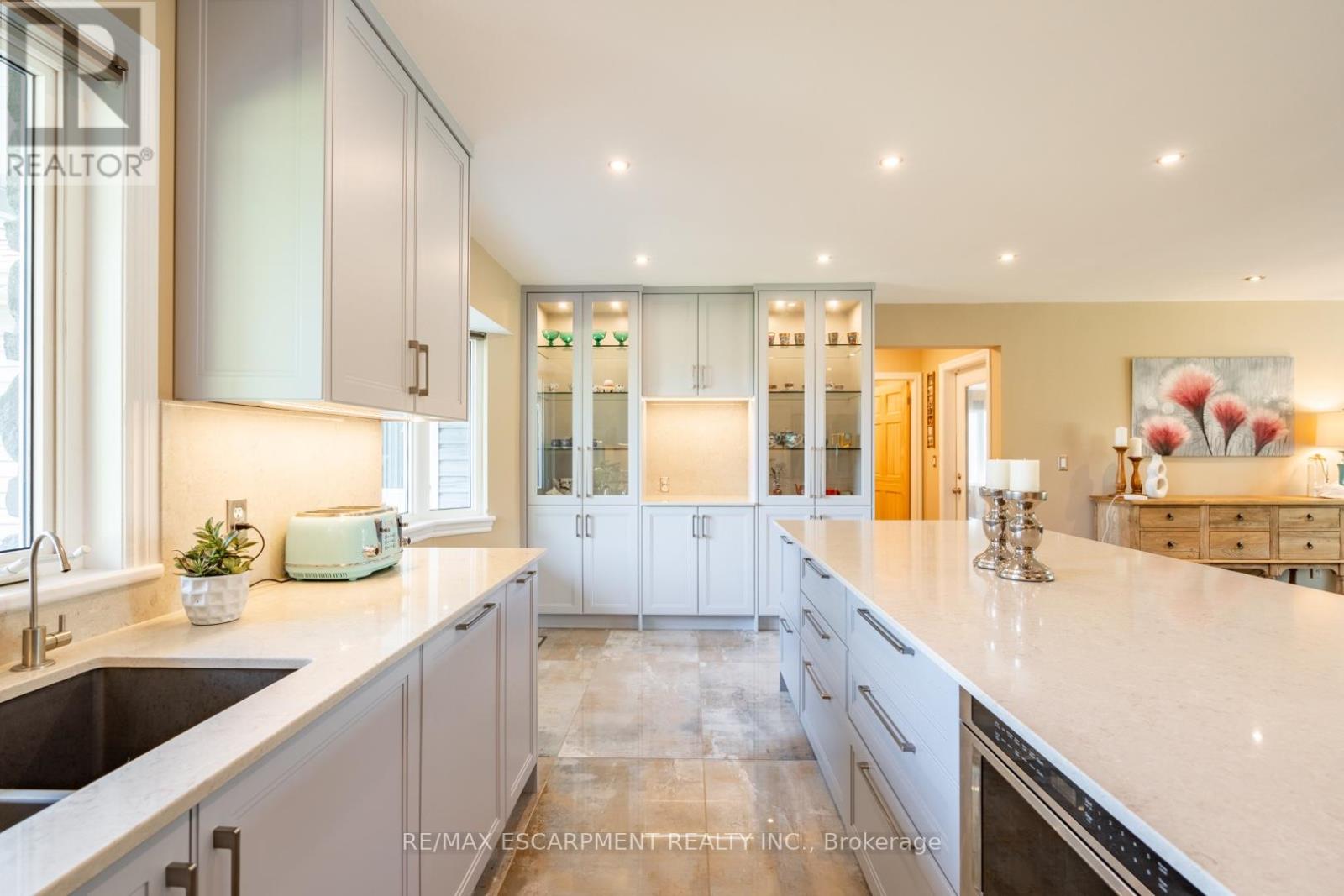 Property at 399 OLD BROCK ROAD image 2