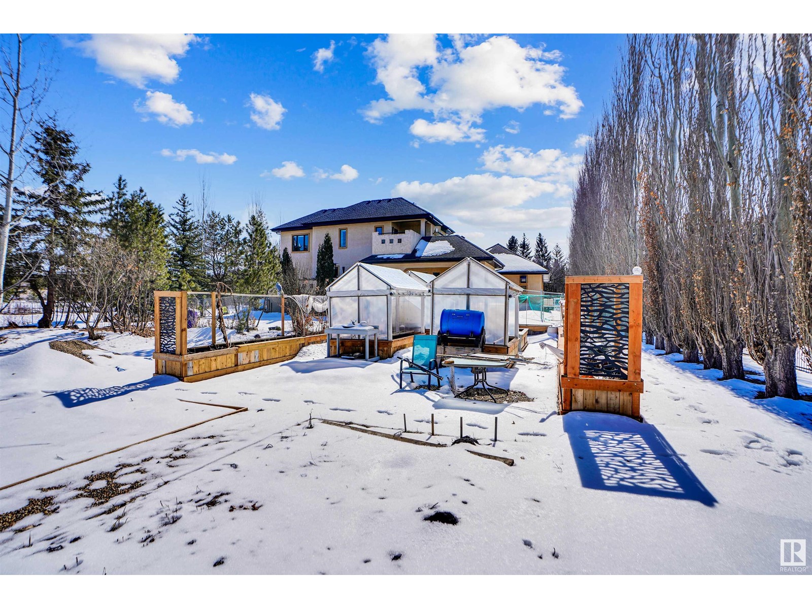 Property at 20604 5 AV SW image 2