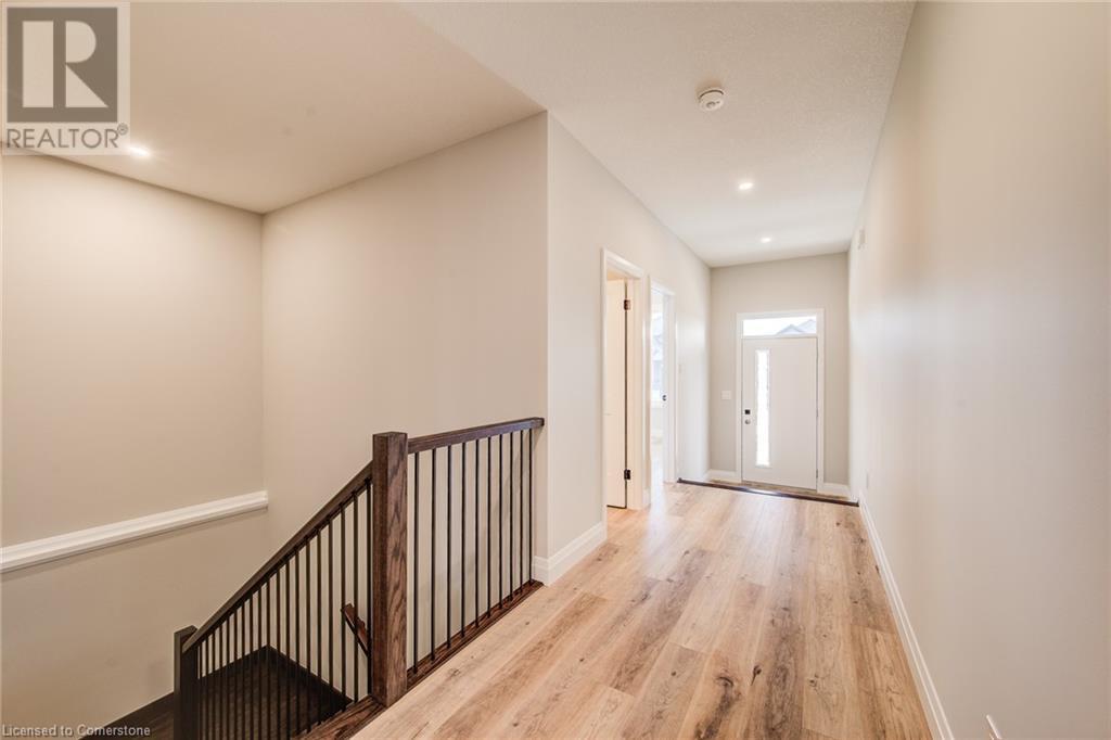 106 South Parkwood Boulevard, Elmira, Ontario  N3B 0E6 - Photo 8 - 40688450