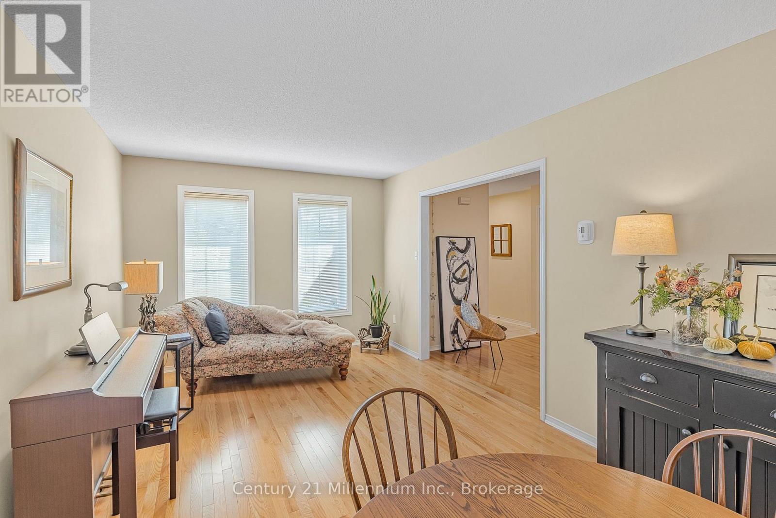 360 Cundles Road W, Barrie, Ontario  L4N 7C8 - Photo 8 - S12064031