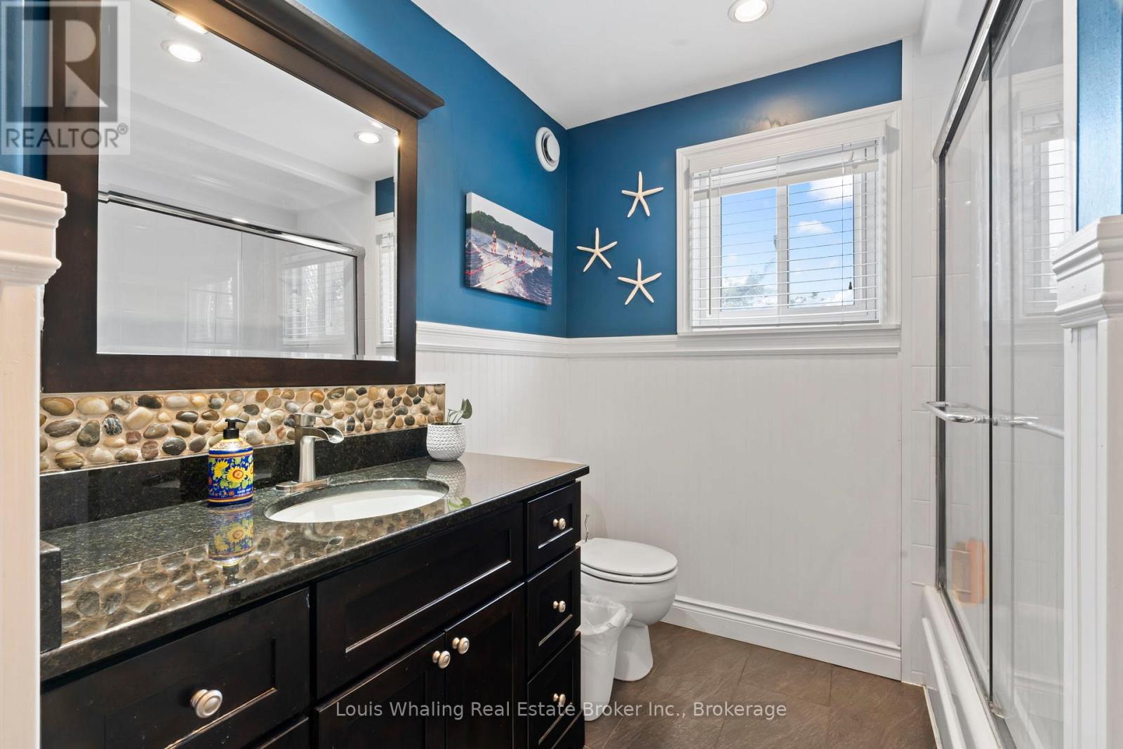 522 7th Street, Hanover, Ontario  N4N 1H7 - Photo 11 - X12064042