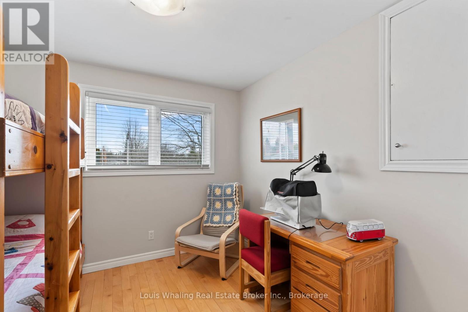 522 7th Street, Hanover, Ontario  N4N 1H7 - Photo 14 - X12064042