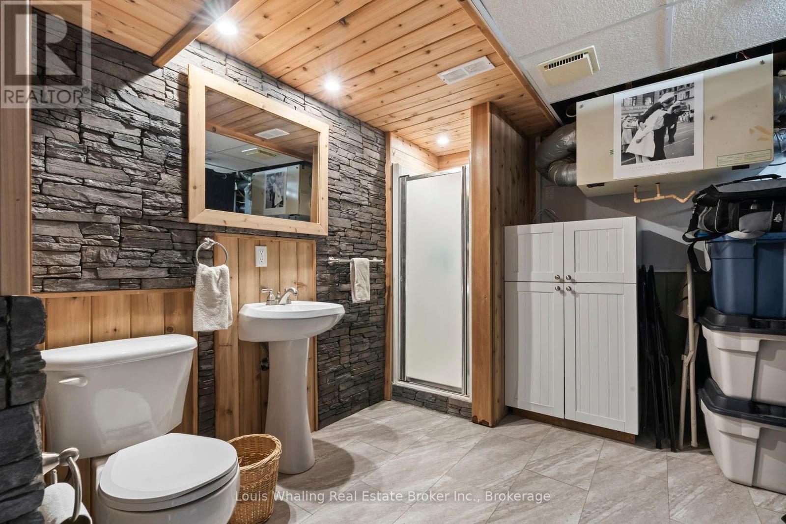 522 7th Street, Hanover, Ontario  N4N 1H7 - Photo 16 - X12064042