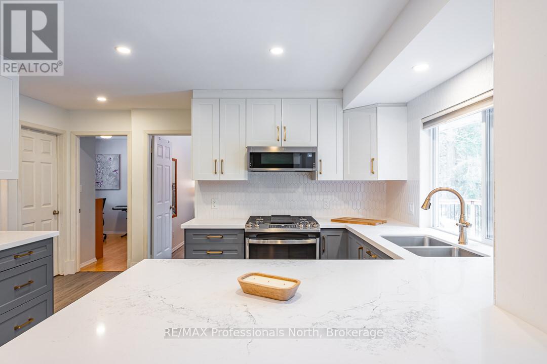 7 Candace Street, Minden Hills, Ontario  K0M 2K0 - Photo 17 - X12057517