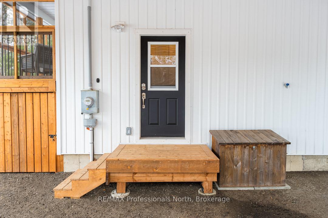 7 Candace Street, Minden Hills, Ontario  K0M 2K0 - Photo 5 - X12057517