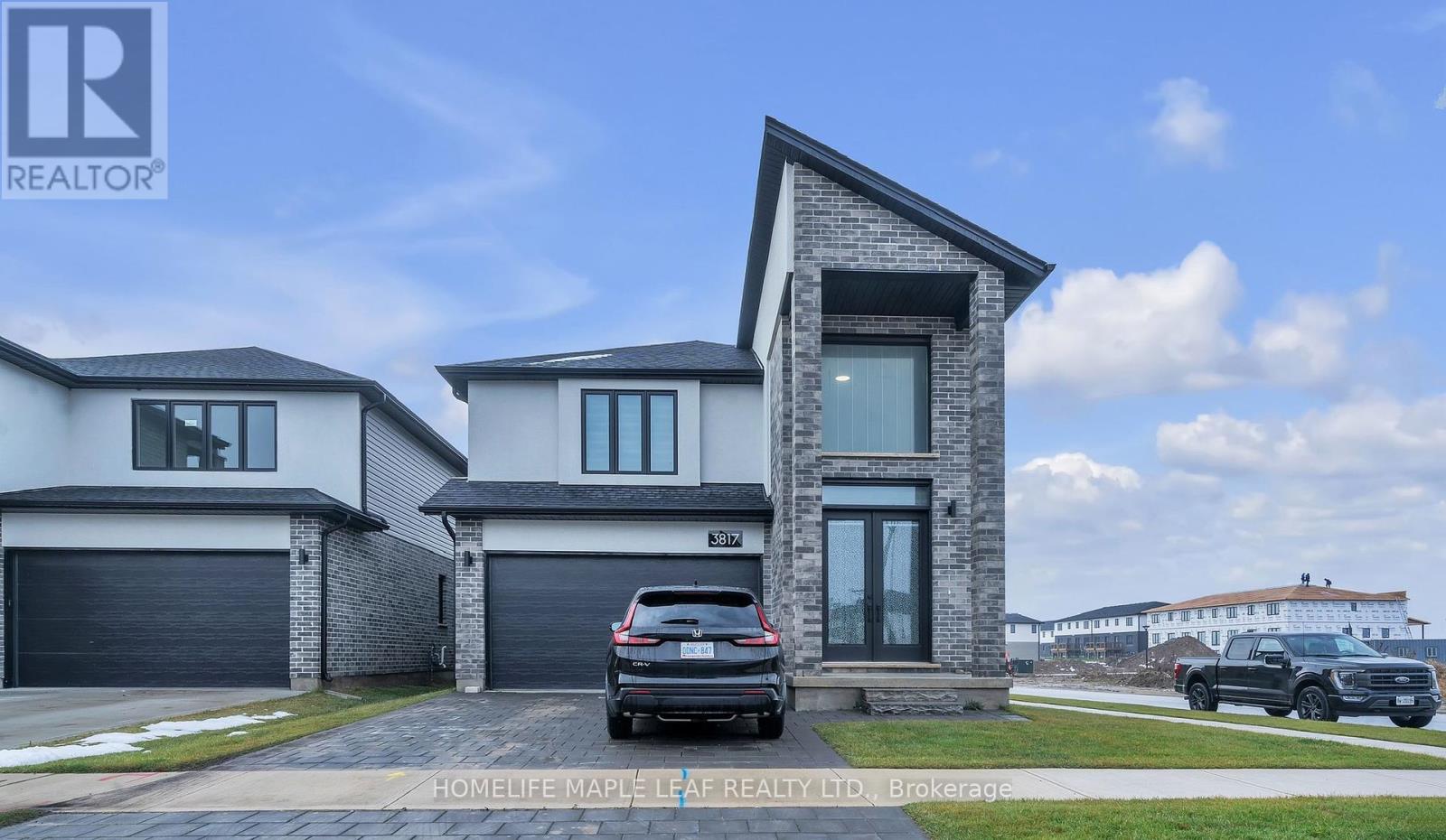 Property at 3817 AYRSHIRE AVENUE image 1