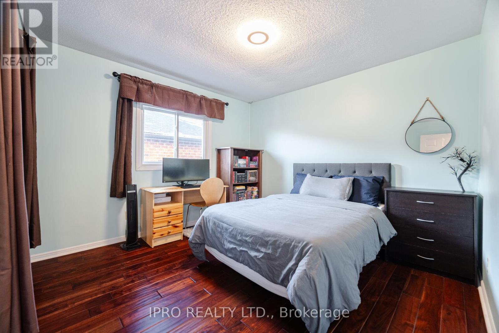 1615 Sir Monty's Drive, Mississauga, Ontario  L5N 4R1 - Photo 26 - W11995233