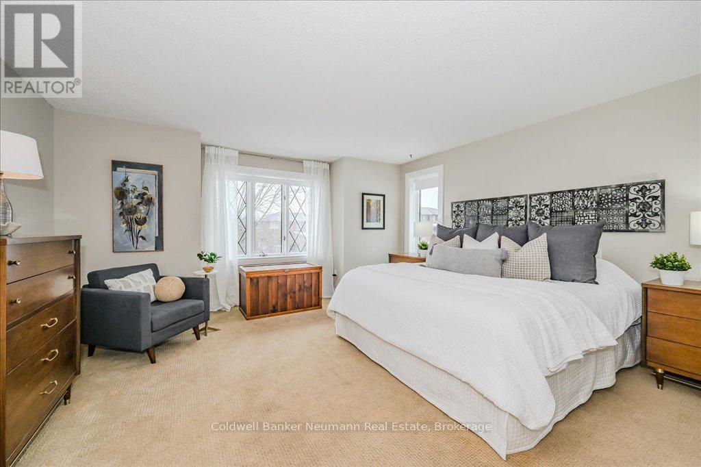 28 Valleyridge Trail, Guelph, Ontario  N1G 4B3 - Photo 22 - X12003785
