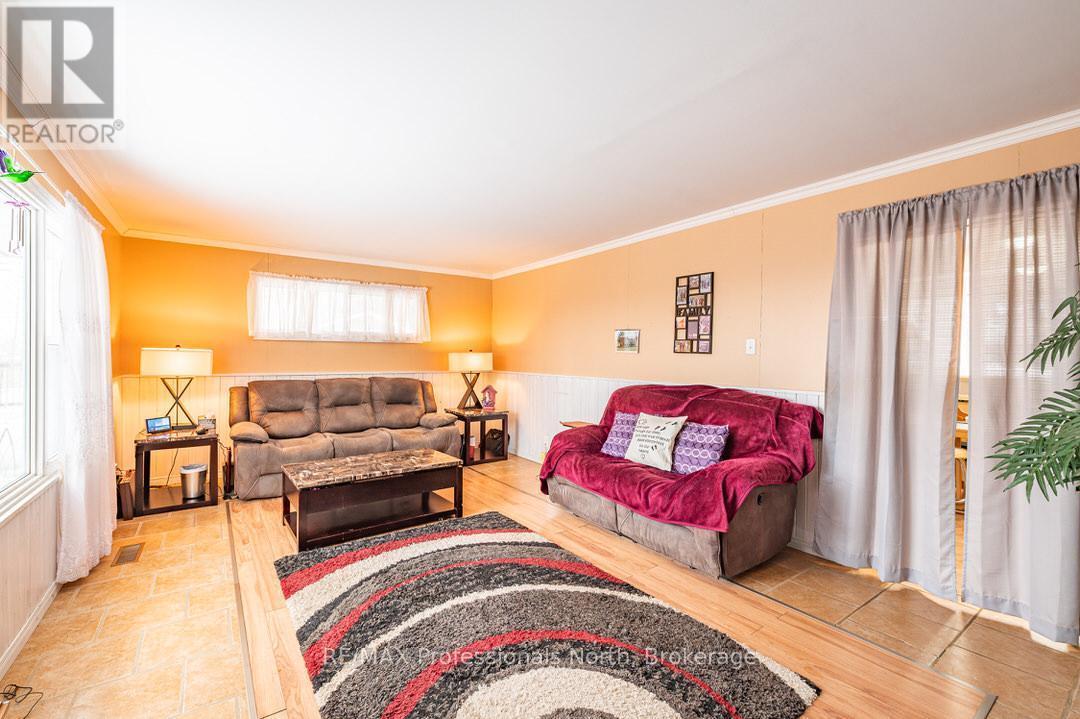 1020 Renaissance Street, Minden Hills, Ontario  K0M 2K0 - Photo 13 - X12059448