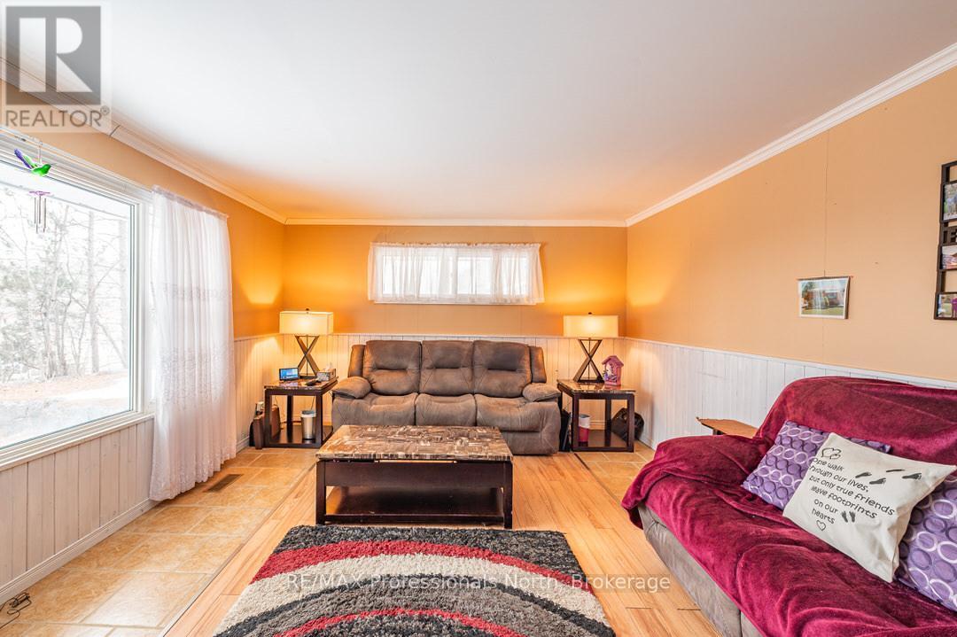 1020 Renaissance Street, Minden Hills, Ontario  K0M 2K0 - Photo 14 - X12059448