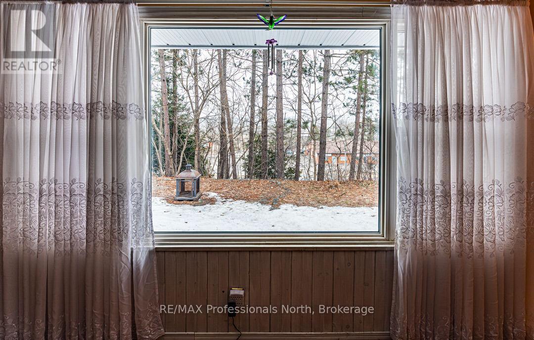 1020 Renaissance Street, Minden Hills, Ontario  K0M 2K0 - Photo 15 - X12059448