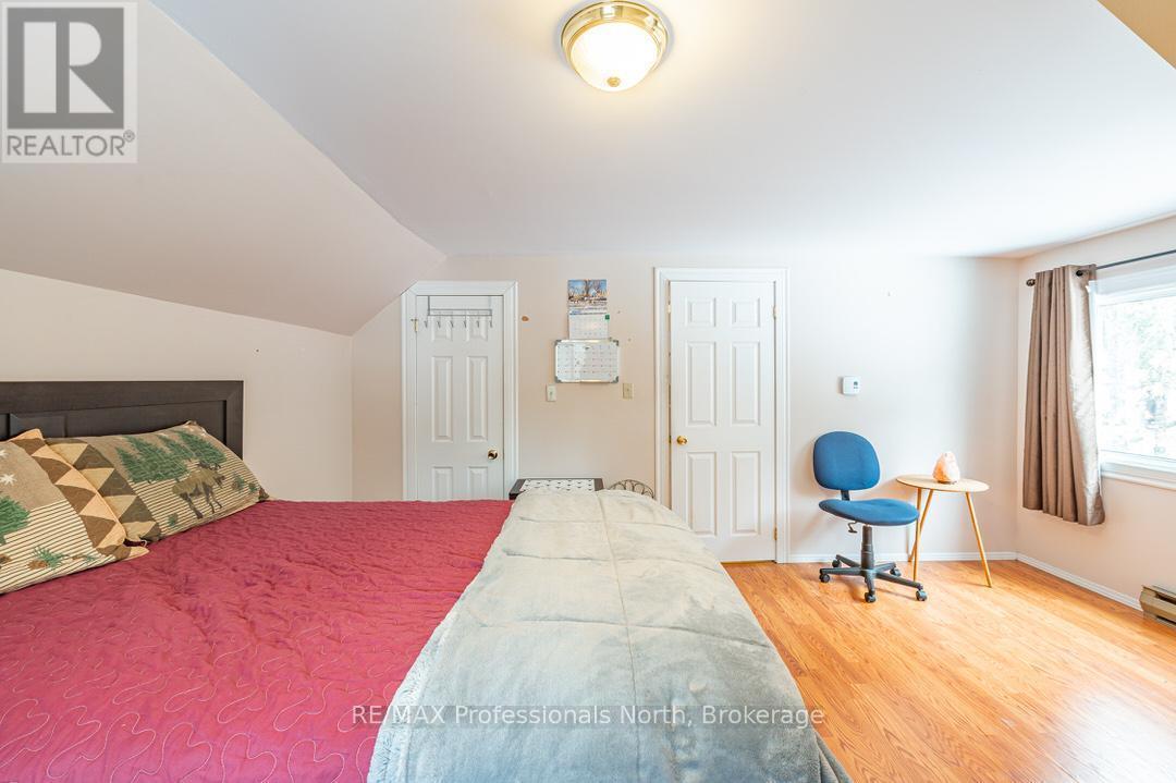 1020 Renaissance Street, Minden Hills, Ontario  K0M 2K0 - Photo 20 - X12059448