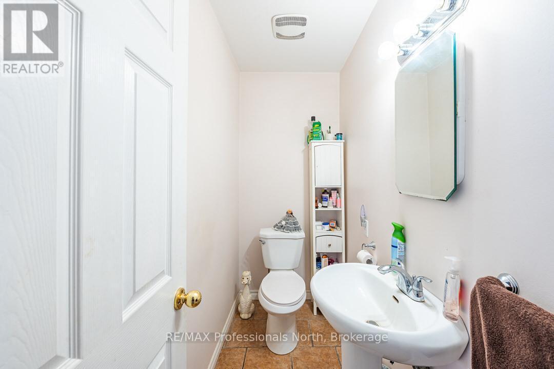 1020 Renaissance Street, Minden Hills, Ontario  K0M 2K0 - Photo 23 - X12059448
