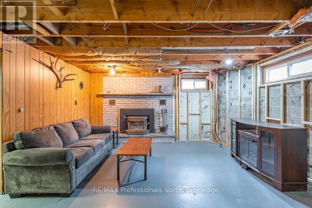 1020 Renaissance Street, Minden Hills, Ontario  K0M 2K0 - Photo 30 - X12059448