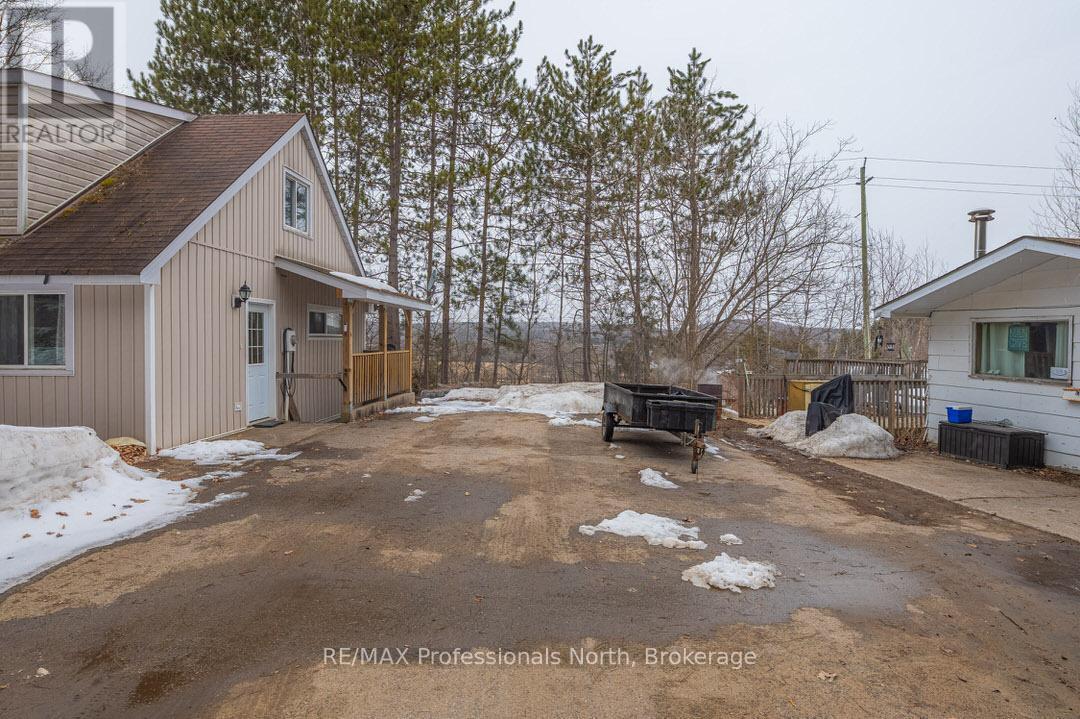 1020 Renaissance Street, Minden Hills, Ontario  K0M 2K0 - Photo 43 - X12059448