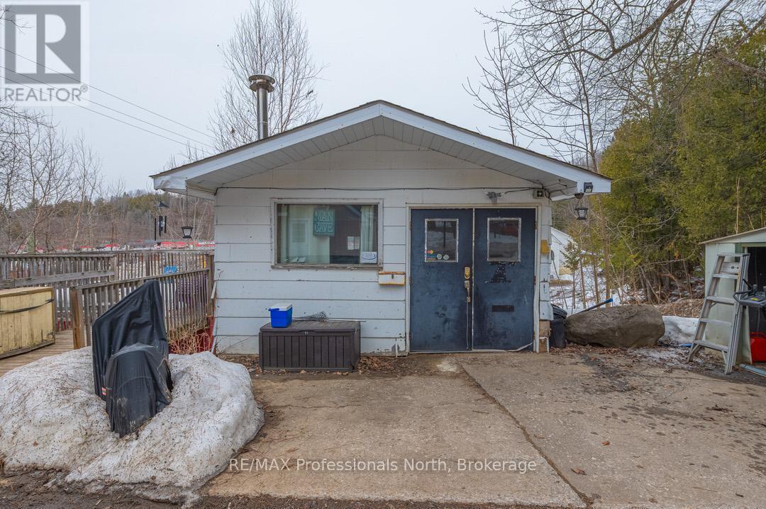 1020 Renaissance Street, Minden Hills, Ontario  K0M 2K0 - Photo 44 - X12059448